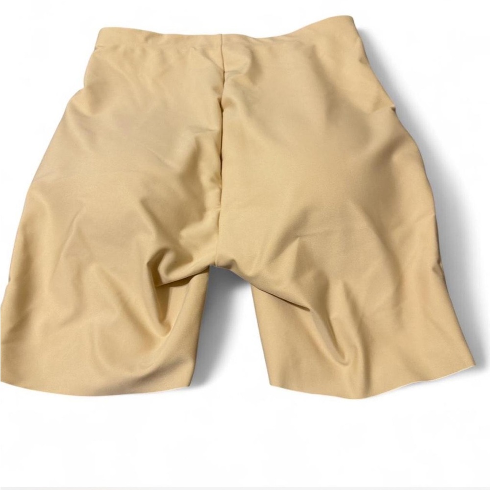 SKIMS Butt Enhancing Shorts